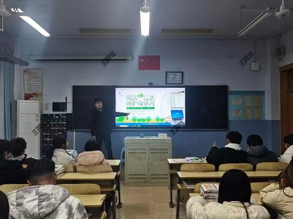 情暖三八节 共护母亲河——公司开展双主题系列活动