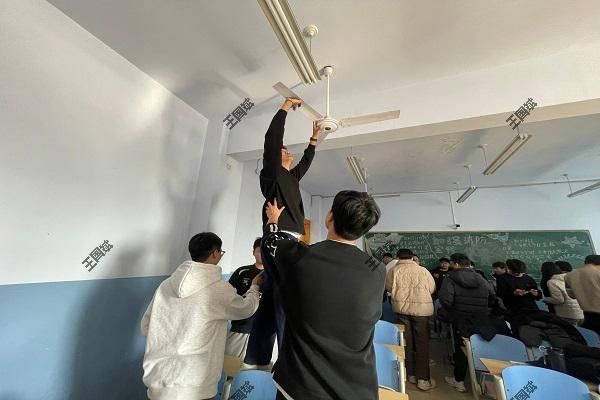 公司组织开展卫生大清扫活动