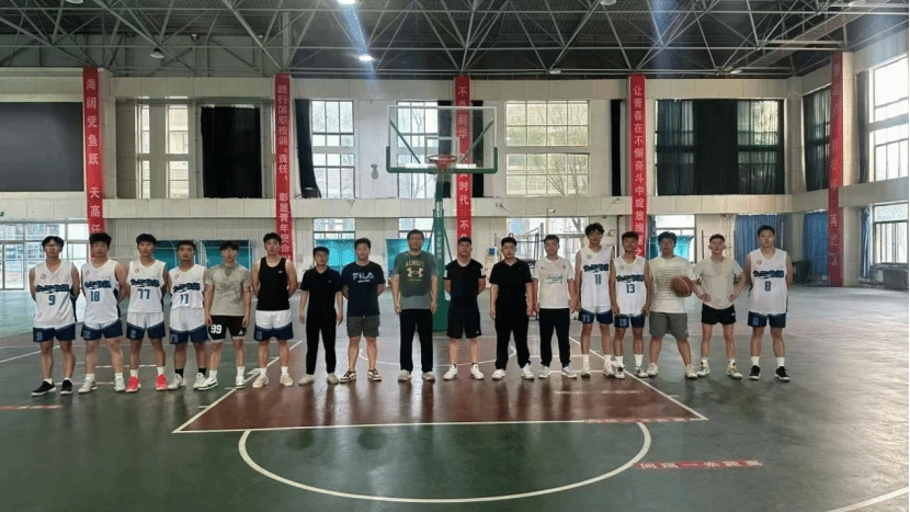 公司组织开展“一站式”员工社区师生篮球友谊赛