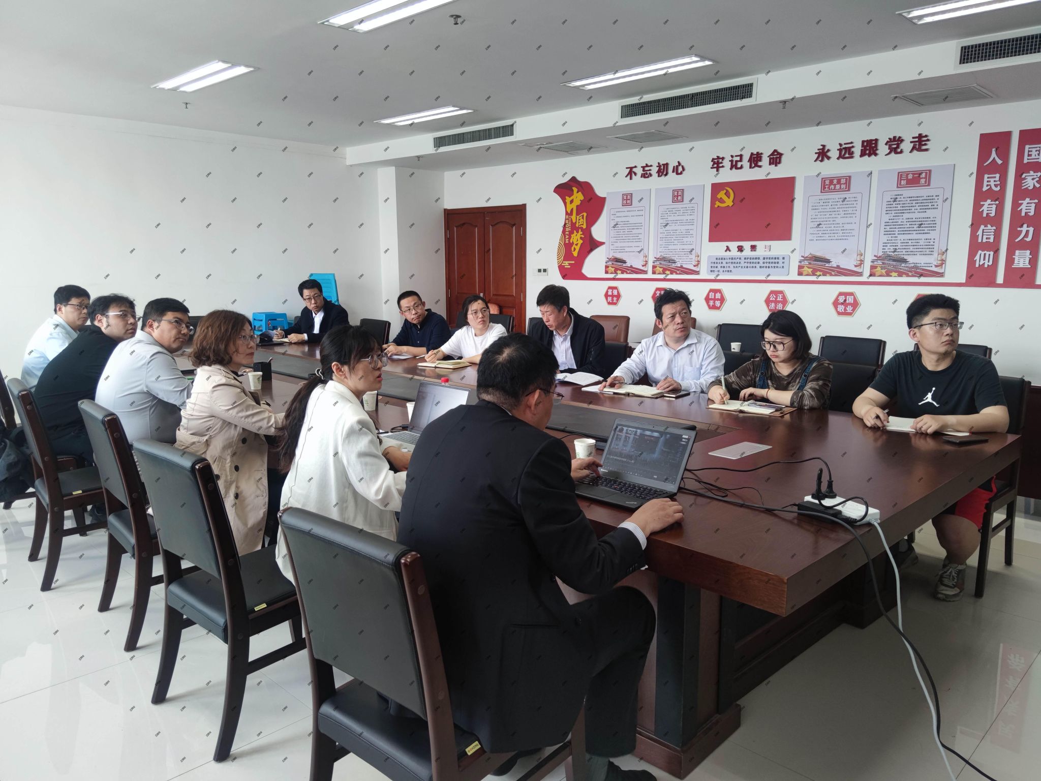 东方仿真易思研究院到公司开展调研