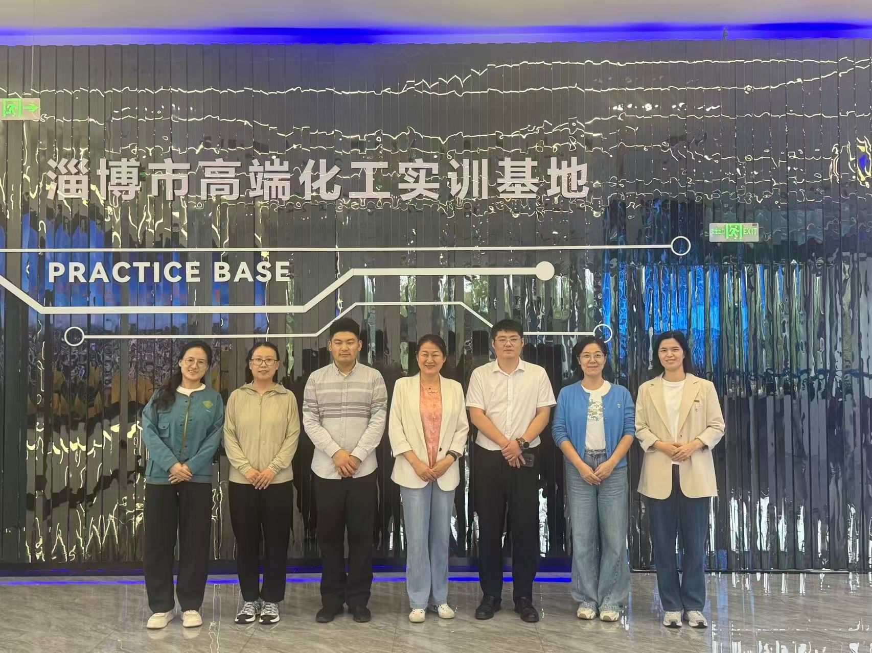 best365中国官方网站赴郑州、淄博开展实训室建设调研