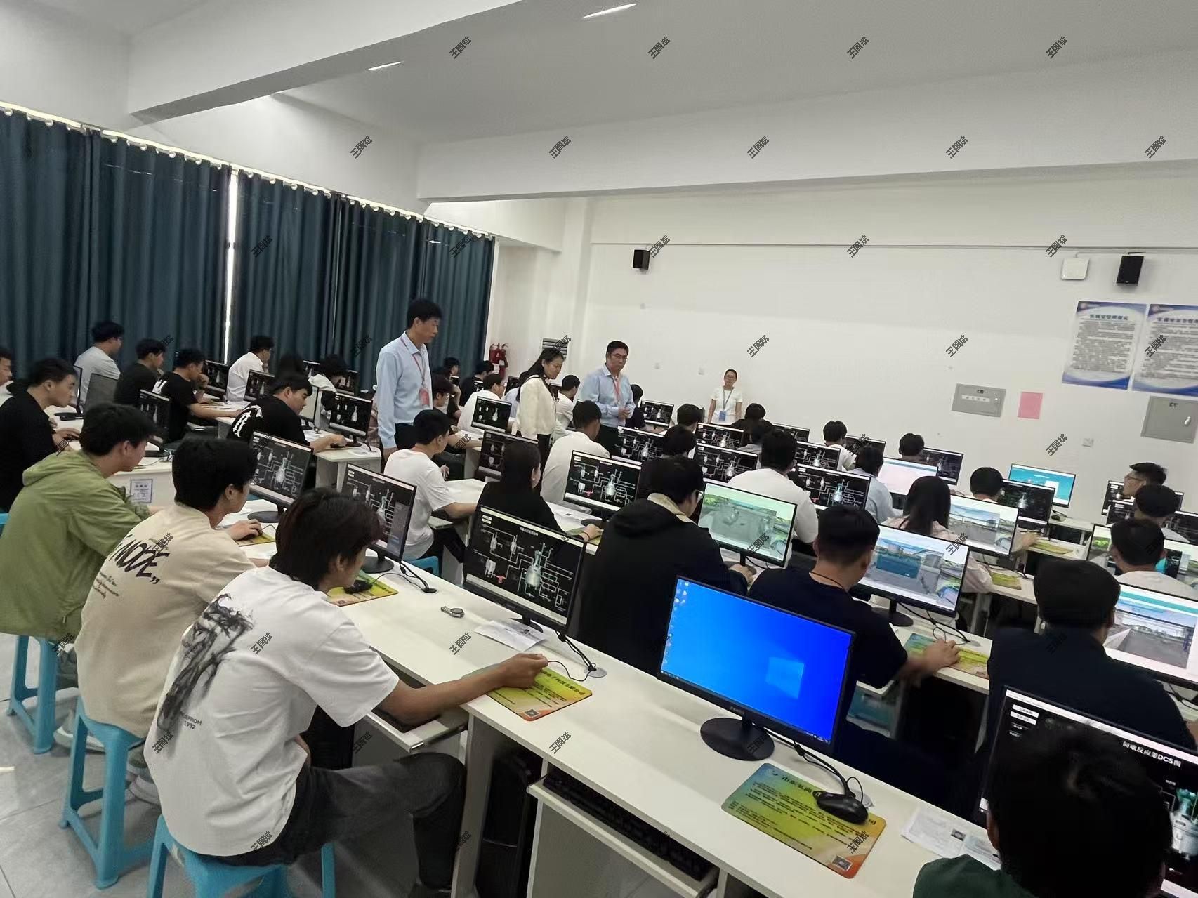 best365中国官方网站圆满完成化工总控工（中级）职业技能鉴定