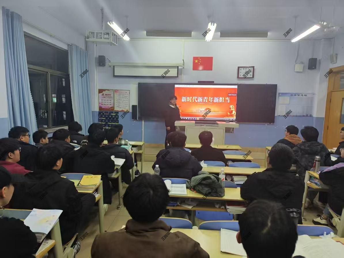 公司组织开展“青年大学习网上团课学习”主题团日活动