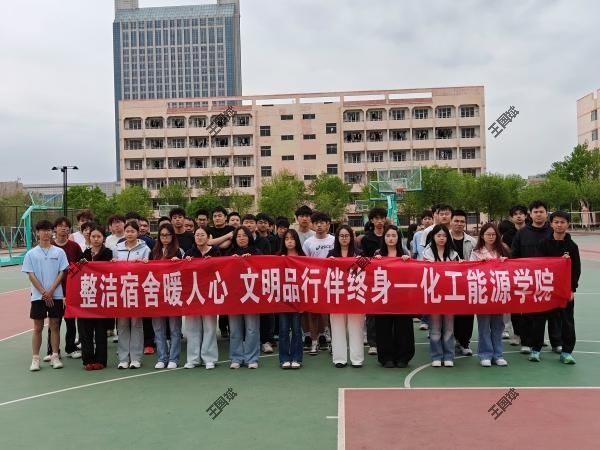 深化一站式宿舍建设，best365中国官方网站举行 “宿舍文化月” 活动